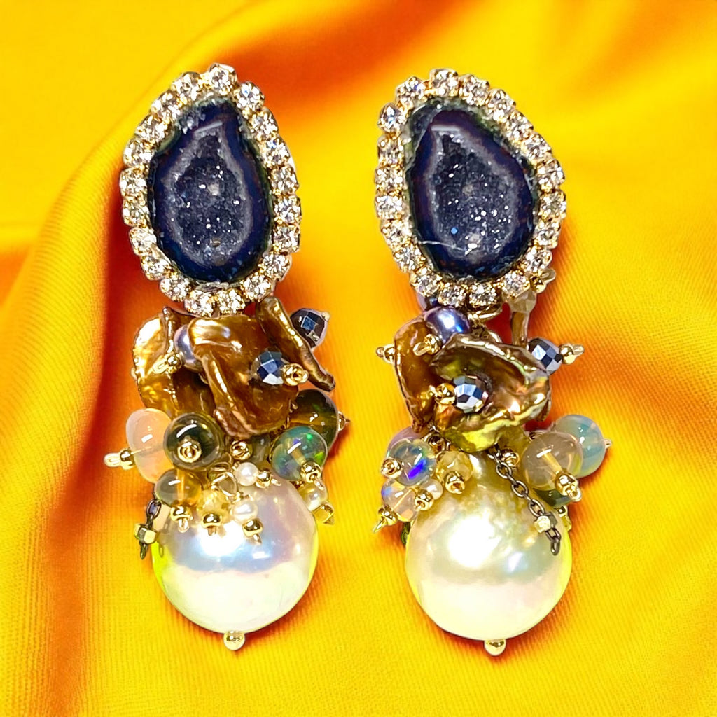Black Tabasco Geode Pond Slime Pearl Dangle Earrings Diamond Look