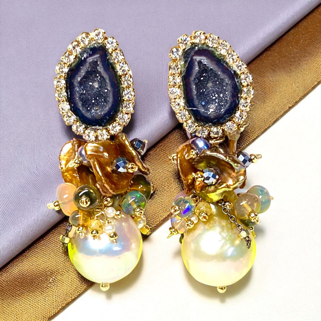 Black Tabasco Geode Pond Slime Pearl Dangle Earrings Diamond Look