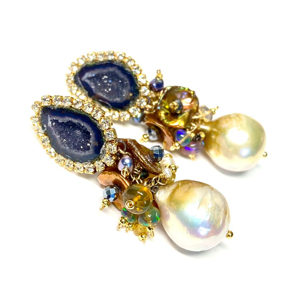 Black Tabasco Geode Pond Slime Pearl Dangle Earrings Diamond Look