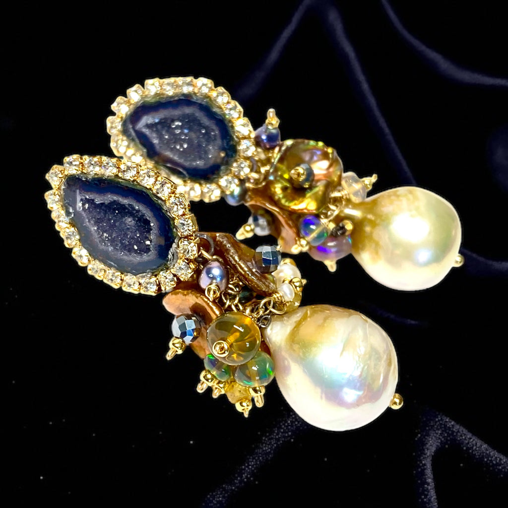 Black Tabasco Geode Pond Slime Pearl Dangle Earrings Diamond Look