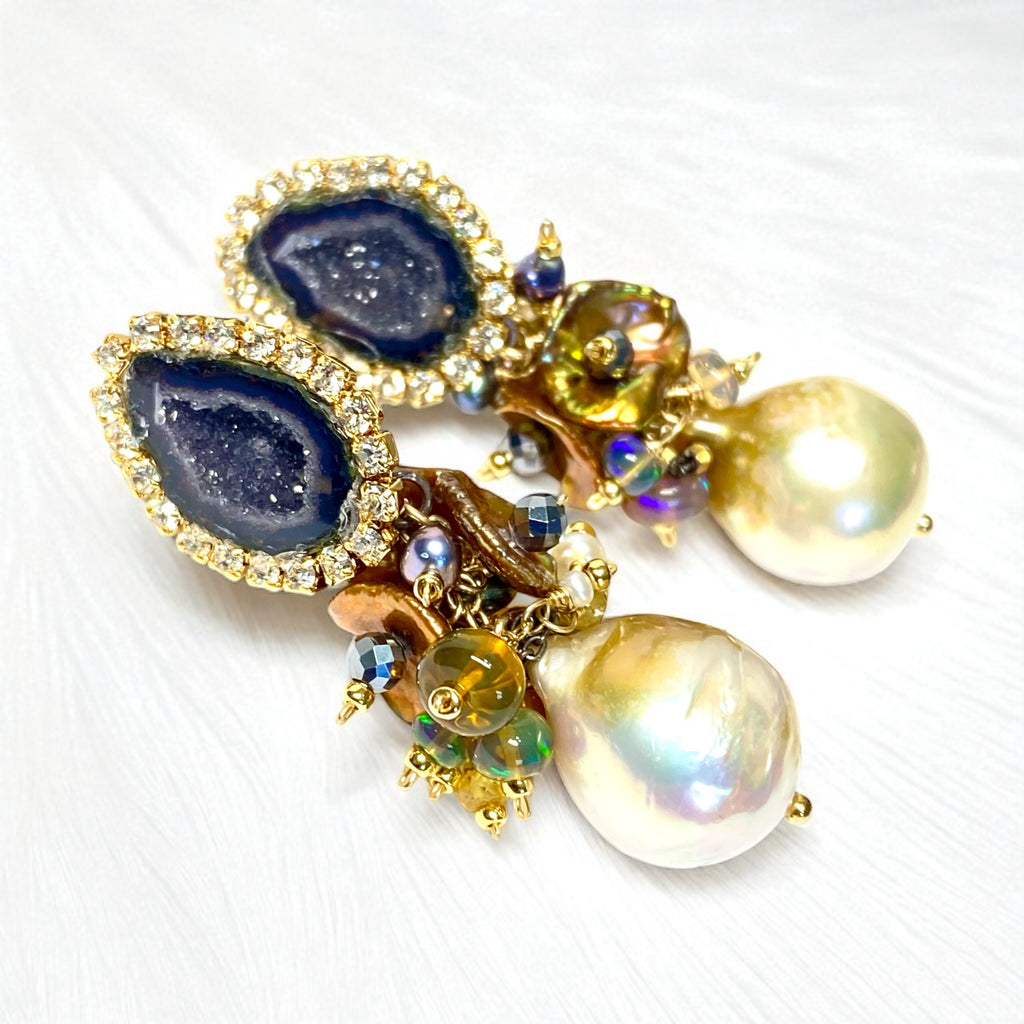 Black Tabasco Geode Pond Slime Pearl Dangle Earrings Diamond Look