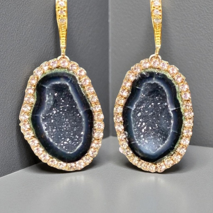 Black Tabasco Geode Druzy Diamond Look Earrings