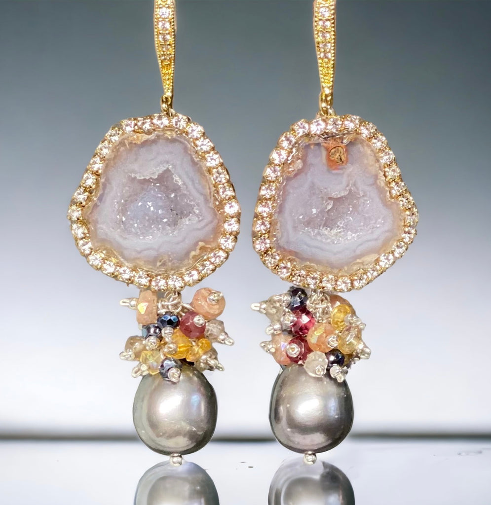 Tabasco Geode Druzy Earrings Diamond Look with Grey Pearls