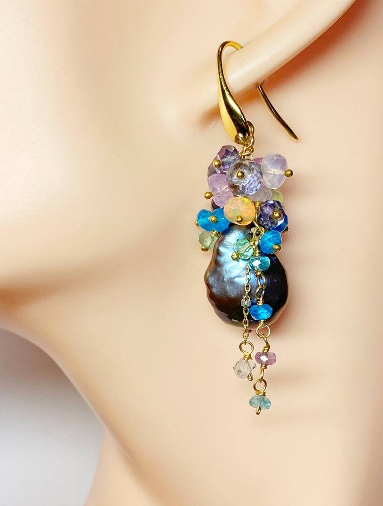 Black Baroque Pearl Cluster Earrings Gold
