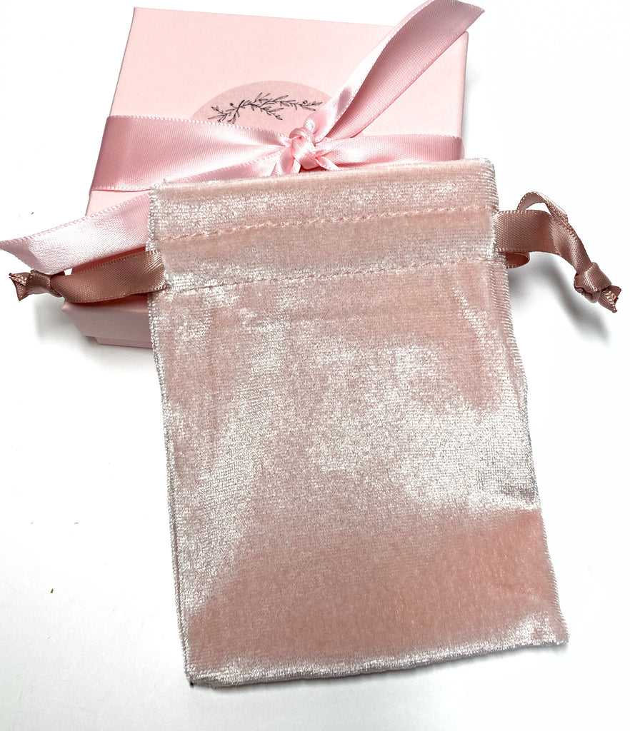 Jewelry Pouch, Stretch Velvet Drawstring Bag for Jewelry Storage in Blush Pink