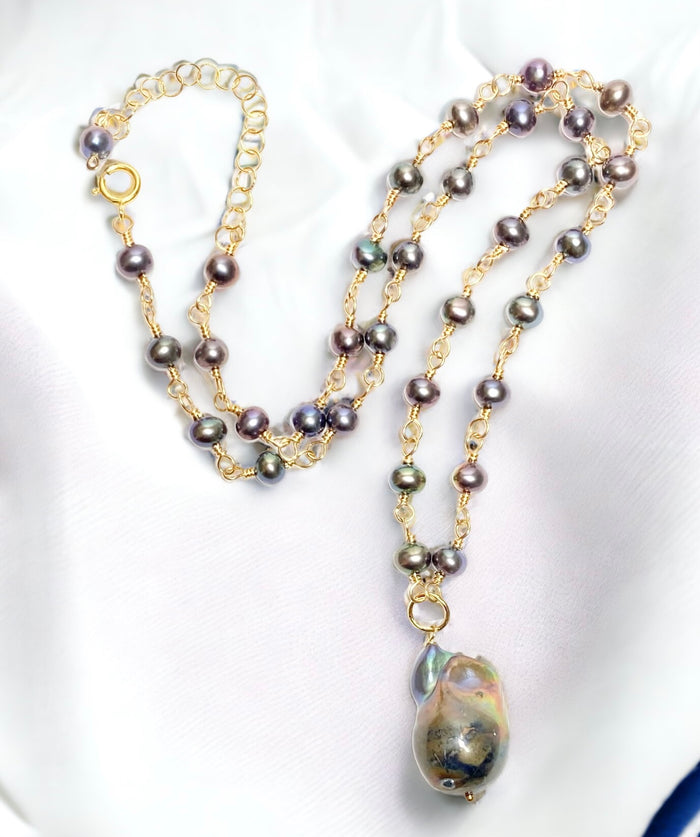 Dainty Black Baroque Peacock Pearl Pendant Necklace 14 kt Gold Fill