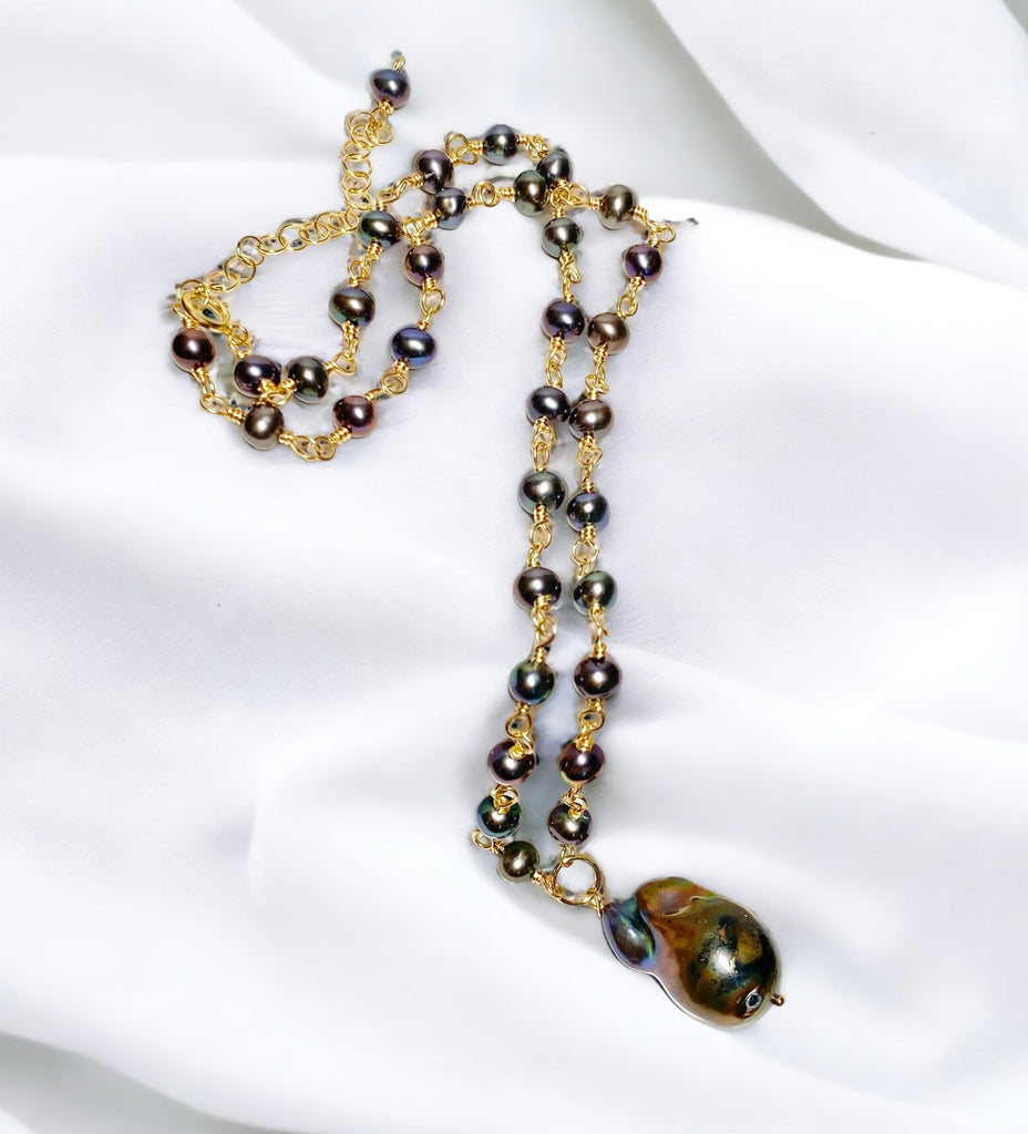 Dainty Black Baroque Peacock Pearl Pendant Necklace 14 kt Gold Fill