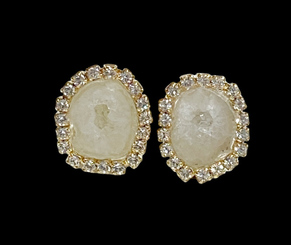 Ivory Tabasco Geode Slice Stud Bridal Earrings Creamy White