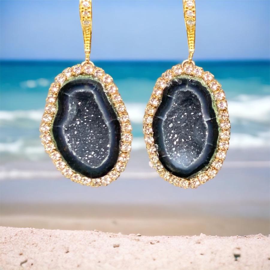 black tabasco geode earrings with Swarovski Elements diamond look in gold