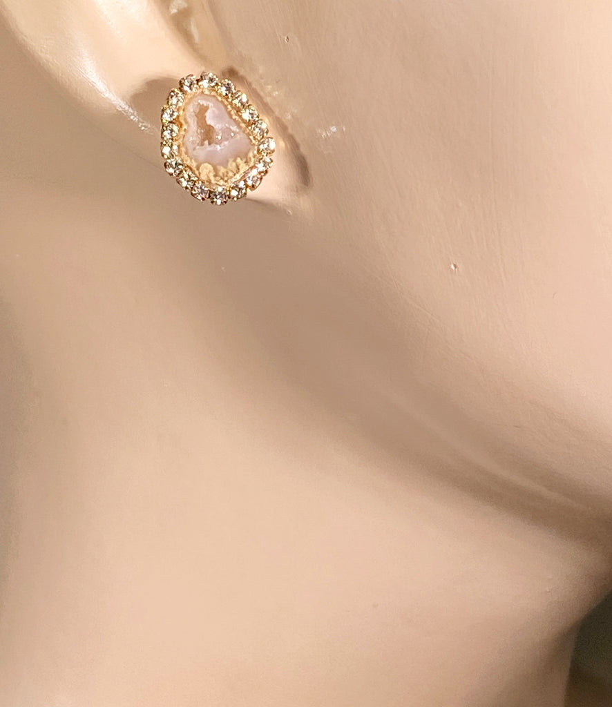 Tabasco Geode Stud Wedding Earrings Golden Beige