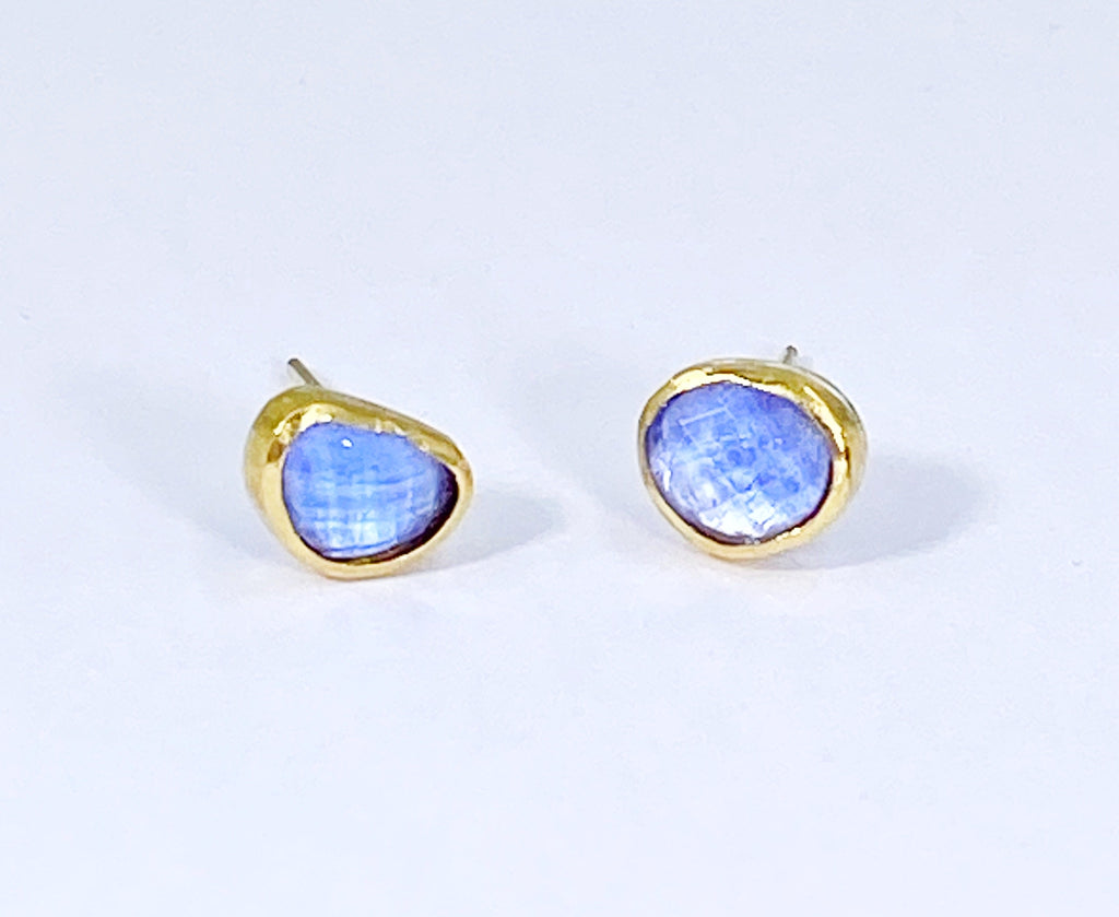 Tanzanite 22 kt Gold Stud Earrings Rose Cut Gemstone