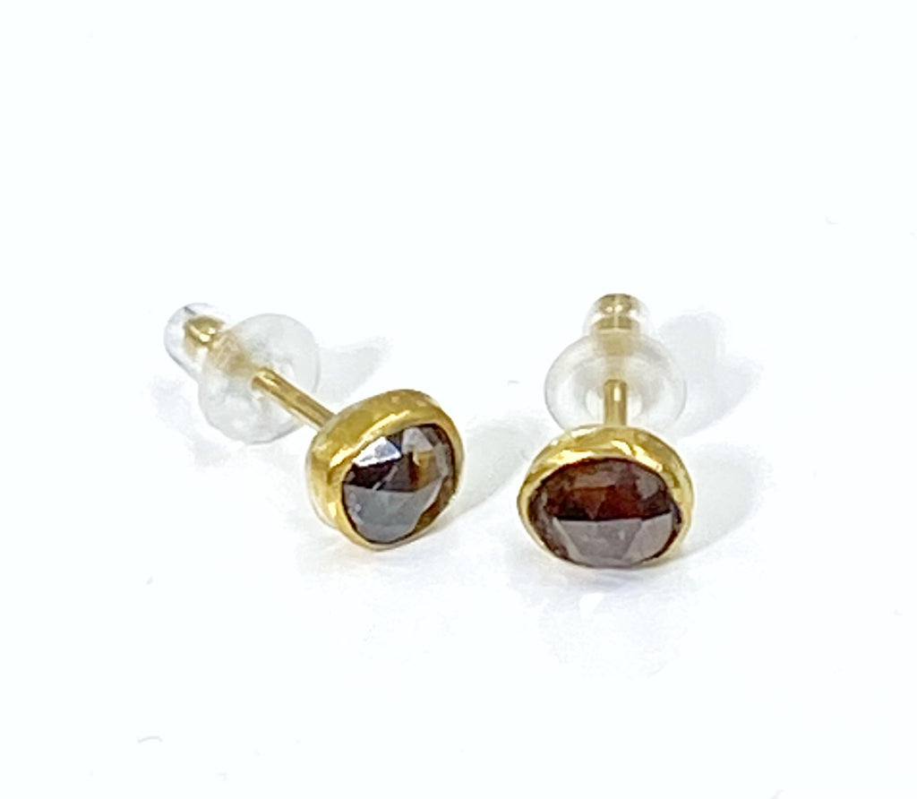 Chocolate Diamond Rose Cut Stud Earrings 22 kt Gold