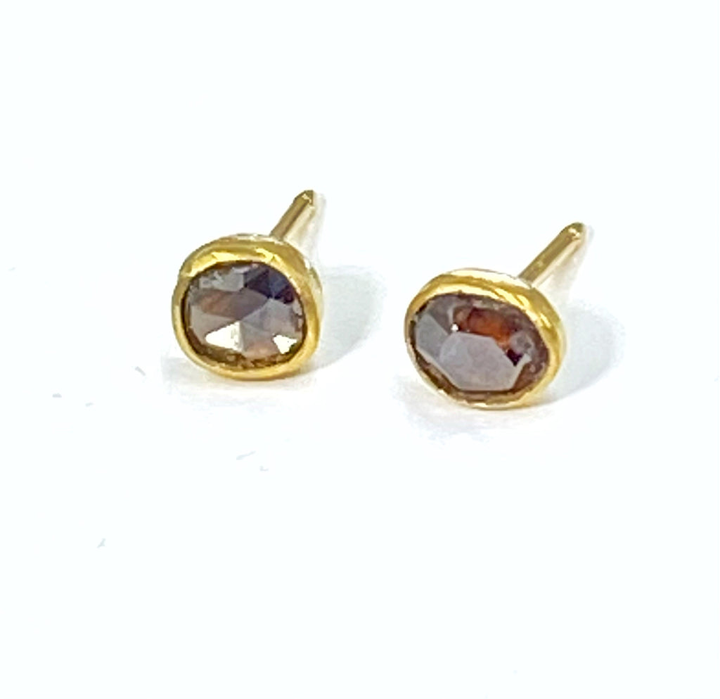 Chocolate Diamond Rose Cut Stud Earrings 22 kt Gold