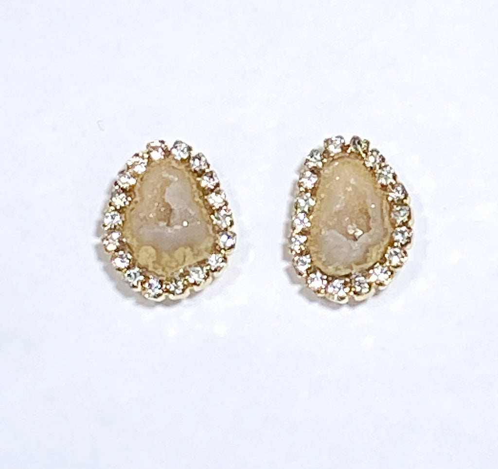 Tabasco Geode Stud Wedding Earrings Golden Beige