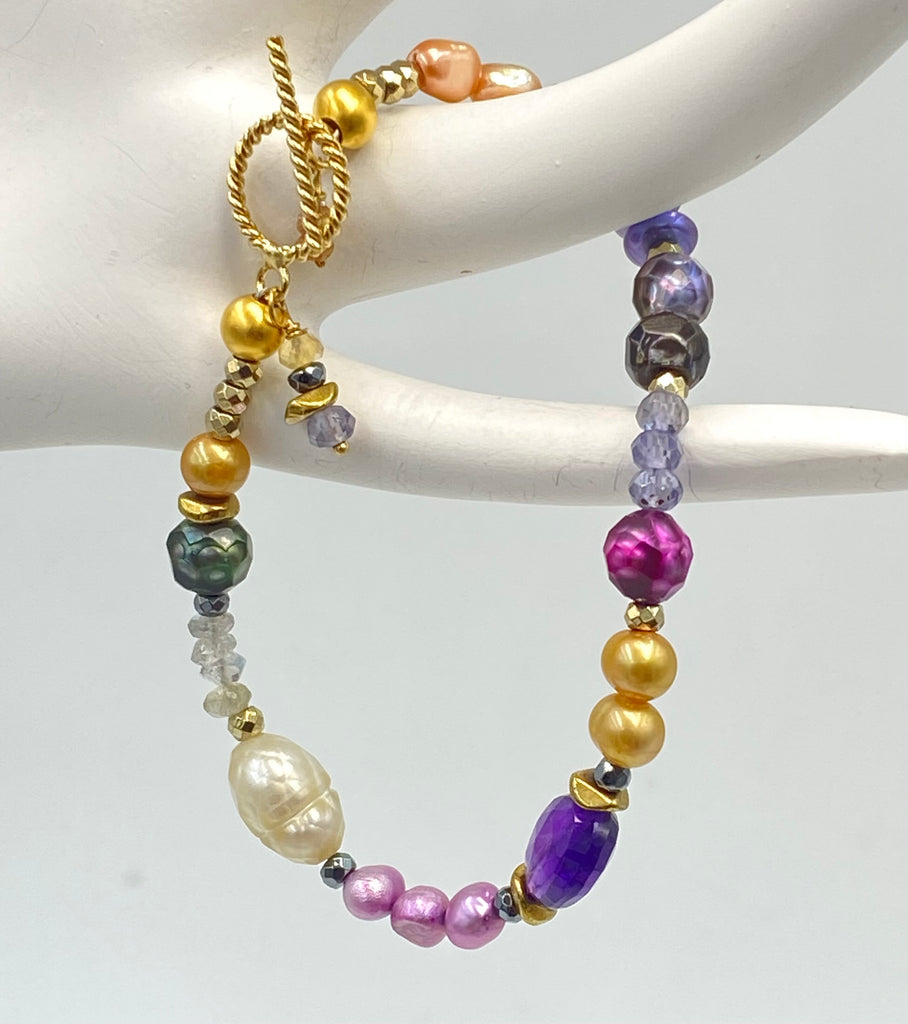 Multi-color Pearl and Gemstone Clasp Bracelet Amethyst Labradorite Citrine