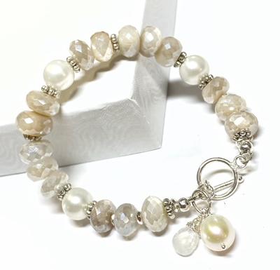 Fun and Fancy Freshwater Pearl Bracelet with Magnetic Clasp 070-01384 -  R.C. Wahl Jewelers